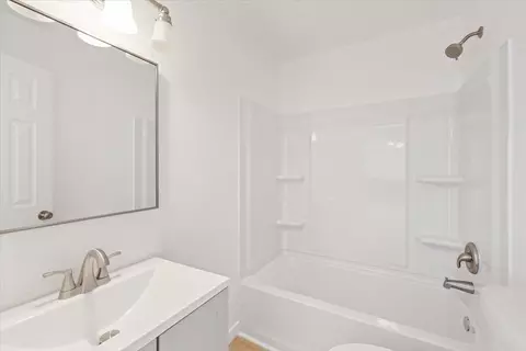 Bath - 3628 E Fairview Ave, Spokane, WA 99217 photo 1 of 2
