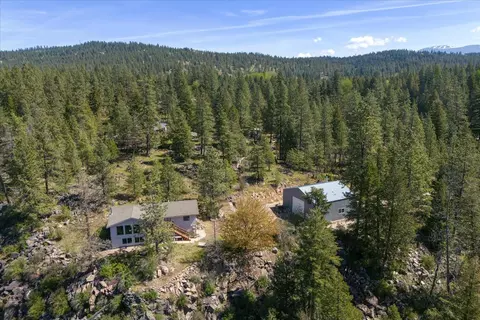5919 E Grouse Rd, Chattaroy, WA 99003