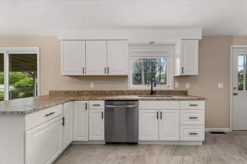 10718 E 18th Ave, Spokane Valley, WA 99206 photo 7
