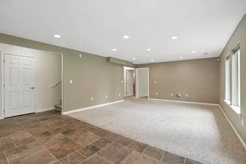 Living - 1605 E 17th Ave, Spokane, WA 99203 photo 9 of 10