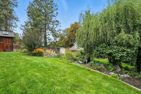 Exterior - 1605 E 17th Ave, Spokane, WA 99203 photo 7 of 9