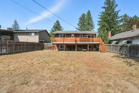 Exterior - 3222 E 35th Ave, Spokane, WA 99223 photo 7 of 7