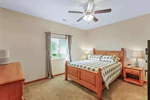Bedroom - 9516 E Hoffman Ln, Spokane, WA 99206 photo 1 of 4