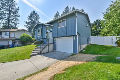 Exterior - 701 E Brady Ct, Spokane, WA 99208 photo 12 of 12