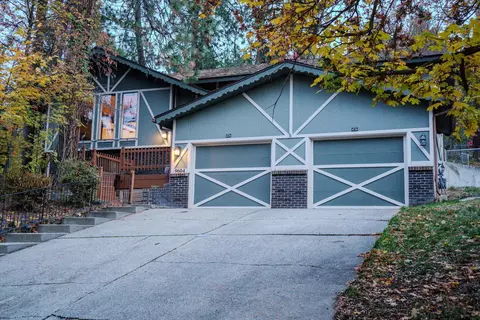 9604 N Loganberry Ct, Spokane, WA 99208