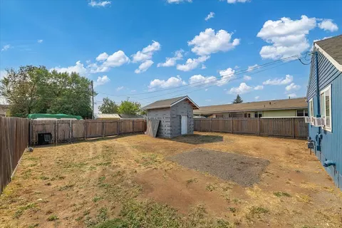 Exterior - 1648 E Crown Ave, Spokane, WA 99207 photo 4 of 14