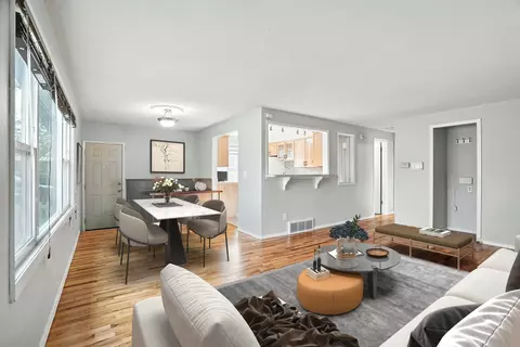 Living - 2112 E Gordon Ave, Spokane, WA 99207 photo 2 of 4