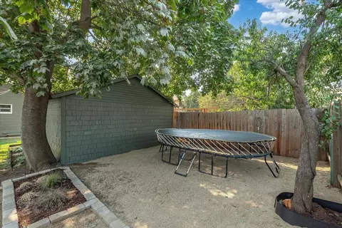 Exterior - 3311 E 34th Ave, Spokane, WA 99223 photo 7 of 9