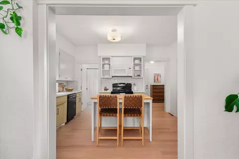 Entry Way - 3311 E 34th Ave, Spokane, WA 99223 photo 1 of 1