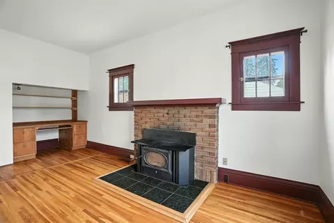 Living - 17 W 31st Ave, Spokane, WA 99203 photo 6 of 7