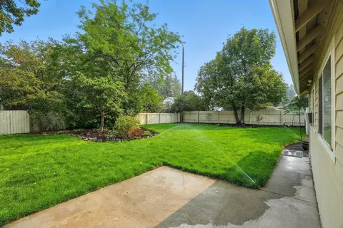 Exterior - 17 W 31st Ave, Spokane, WA 99203 photo 10 of 12