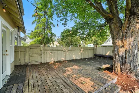 Exterior - 17 W 31st Ave, Spokane, WA 99203 photo 8 of 12