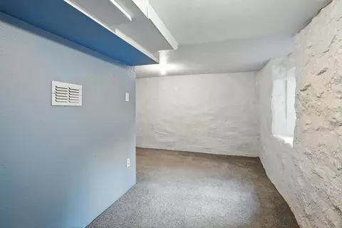 Bedroom - 17 W 31st Ave, Spokane, WA 99203 photo 6 of 8