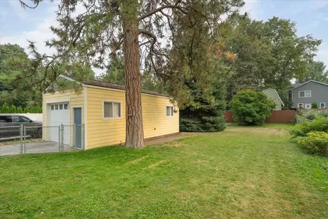 Exterior - 428 E 20th Ave, Spokane, WA 99203 photo 4 of 7