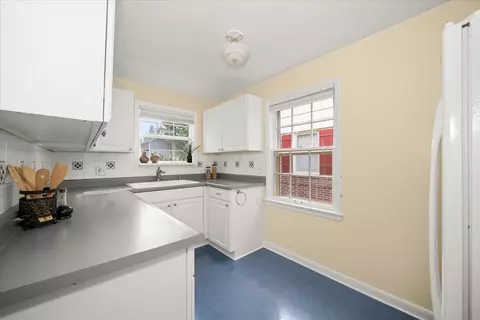 Kitchen - 428 E 20th Ave, Spokane, WA 99203 photo 1 of 3
