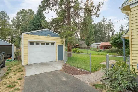 Exterior - 428 E 20th Ave, Spokane, WA 99203 photo 3 of 7