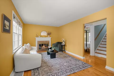 Living - 428 E 20th Ave, Spokane, WA 99203 photo 1 of 3