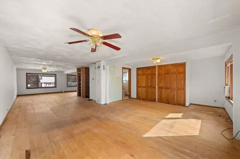 Living - 724 E 10th Ave, Spokane, WA 99202 photo 1 of 4