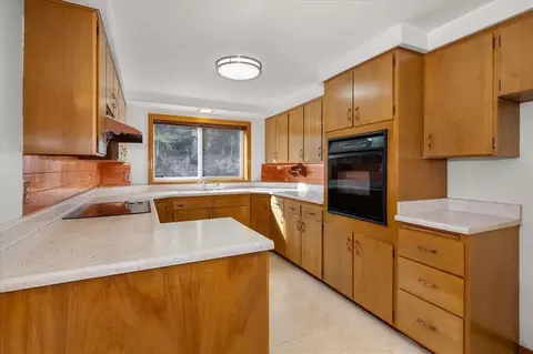 Kitchen - 724 E 10th Ave, Spokane, WA 99202 photo 1 of 1