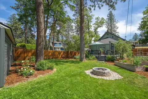 Exterior - 337 E 20th Ave, Spokane, WA 99203 photo 5 of 7