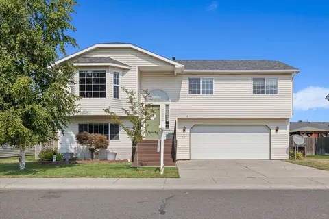 325 E Connie Ray Ave, Medical Lake, WA 99022