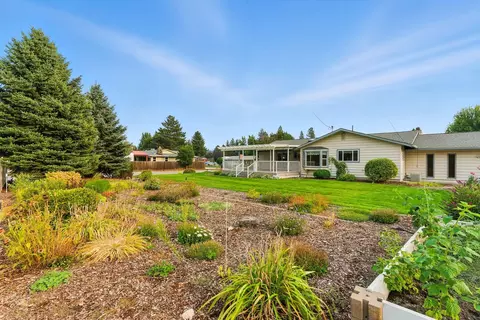 Exterior - 11223 E 37th Ave, Spokane Valley, WA 99206 photo 11 of 13