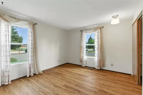 Bedroom - 11223 E 37th Ave, Spokane Valley, WA 99206 photo 4 of 7