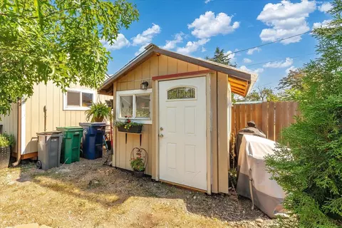 Exterior - 4602 E 2nd Ave, Spokane Valley, WA 99212 photo 7 of 16