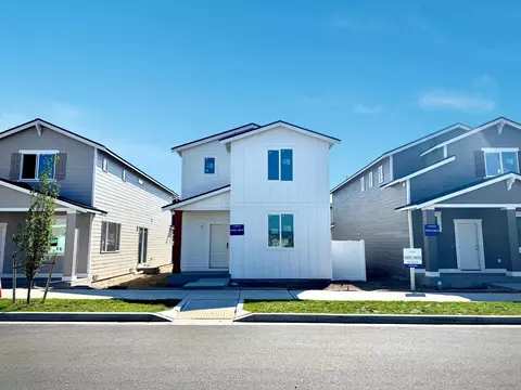 24870 E Coopers Hawk Ln, Liberty Lake, WA 99019