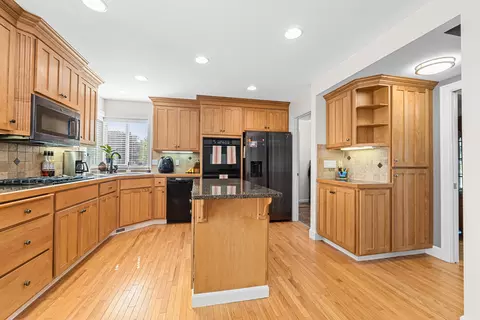 Kitchen - 8024 N Kyle Ct, Spokane, WA 99208 photo 2 of 3