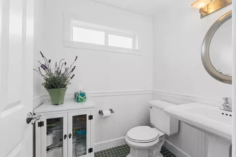 Bath - 8024 N Kyle Ct, Spokane, WA 99208 photo 1 of 4