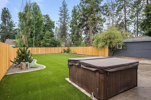 Exterior - 1232 E 33rd Ave, Spokane, WA 99203 photo 7 of 7