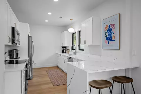 Kitchen - 1232 E 33rd Ave, Spokane, WA 99203 photo 2 of 4