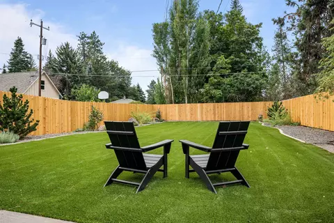 Exterior - 1232 E 33rd Ave, Spokane, WA 99203 photo 6 of 7