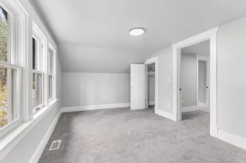 Bedroom - 10212 E 8th Ave, Spokane Valley, WA 99206 photo 4 of 5