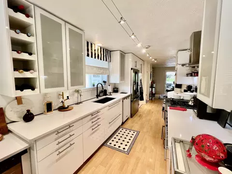 Kitchen - 2201 E 50th Ave, Spokane, WA 99223 photo 2 of 2