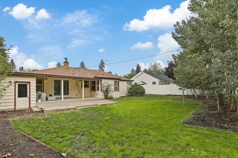 Exterior - 1104 E 43rd Ave, Spokane, WA 99203 photo 3 of 4