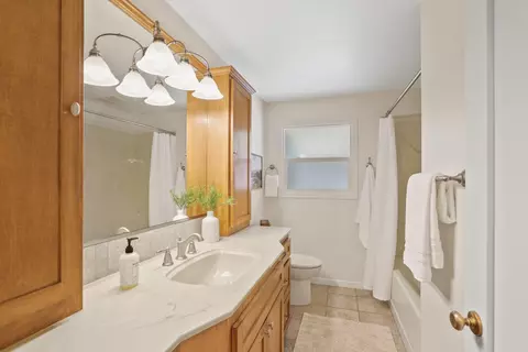 Bath - 1104 E 43rd Ave, Spokane, WA 99203 photo 1 of 2