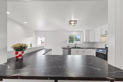 Kitchen - 3308 E 35th Ave, Spokane, WA 99223 photo 1 of 4