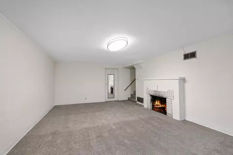 Living - 1225 E 17th Ave, Spokane, WA 99203 photo 4 of 4