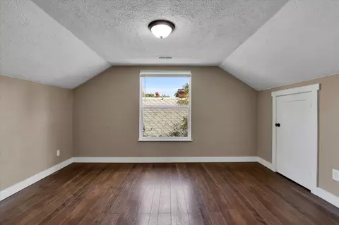 Bedroom - 2317 E Hartson Ave, Spokane, WA 99202 photo 5 of 5