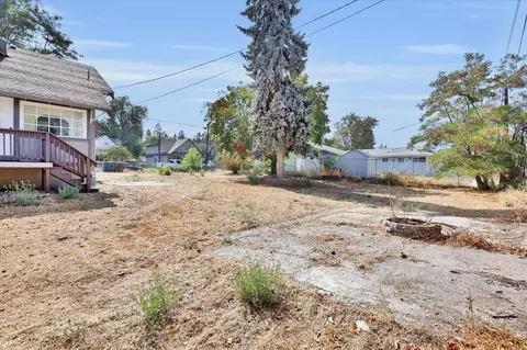 Exterior - 2317 E Hartson Ave, Spokane, WA 99202 photo 6 of 8