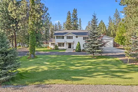 16825 N Wylie Dr, Nine Mile Falls, WA 99026
