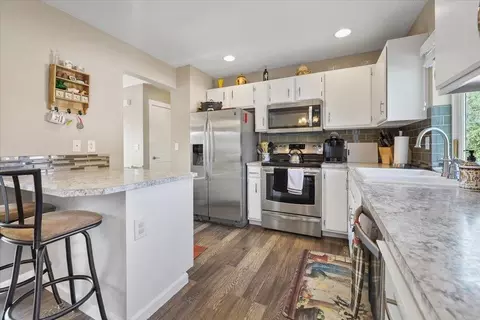 Kitchen - 4007 E 31st Ave, Spokane, WA 99223 photo 1 of 3