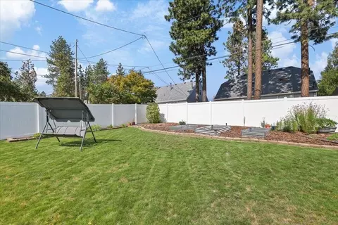 Exterior - 4007 E 31st Ave, Spokane, WA 99223 photo 7 of 9