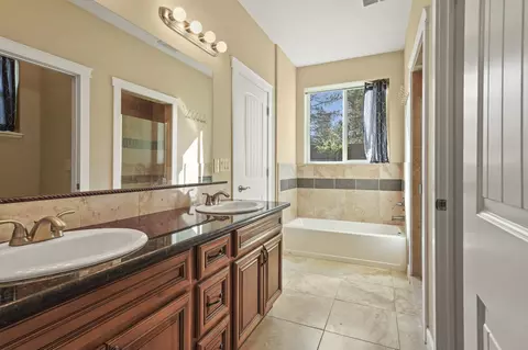 Bath - 212 E Pine Needle Ave, Colbert, WA 99005 photo 4 of 6