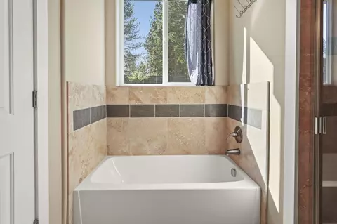 Bath - 212 E Pine Needle Ave, Colbert, WA 99005 photo 5 of 6