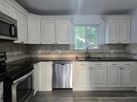 Kitchen - 1127 E Decatur Ave, Spokane, WA 99208 photo 3 of 3