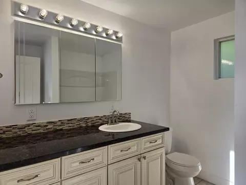 Bath - 1127 E Decatur Ave, Spokane, WA 99208 photo 2 of 3
