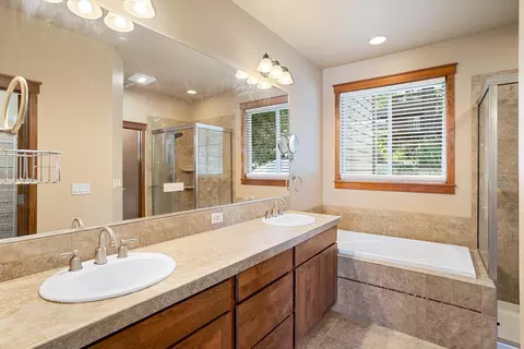 Bath - 5606 E 14th Ave, Spokane Valley, WA 99212 photo 1 of 5